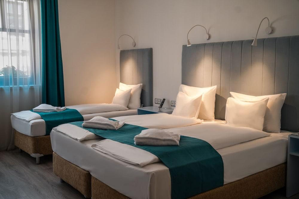 Hotel Civitas Шопрон Екстер'єр фото